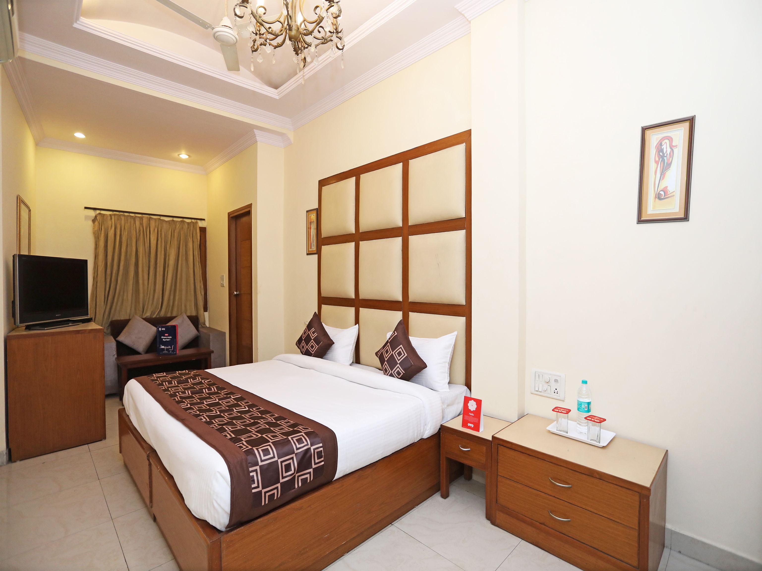 Capital O 10750 Hotel Vivek New Delhi Exterior foto