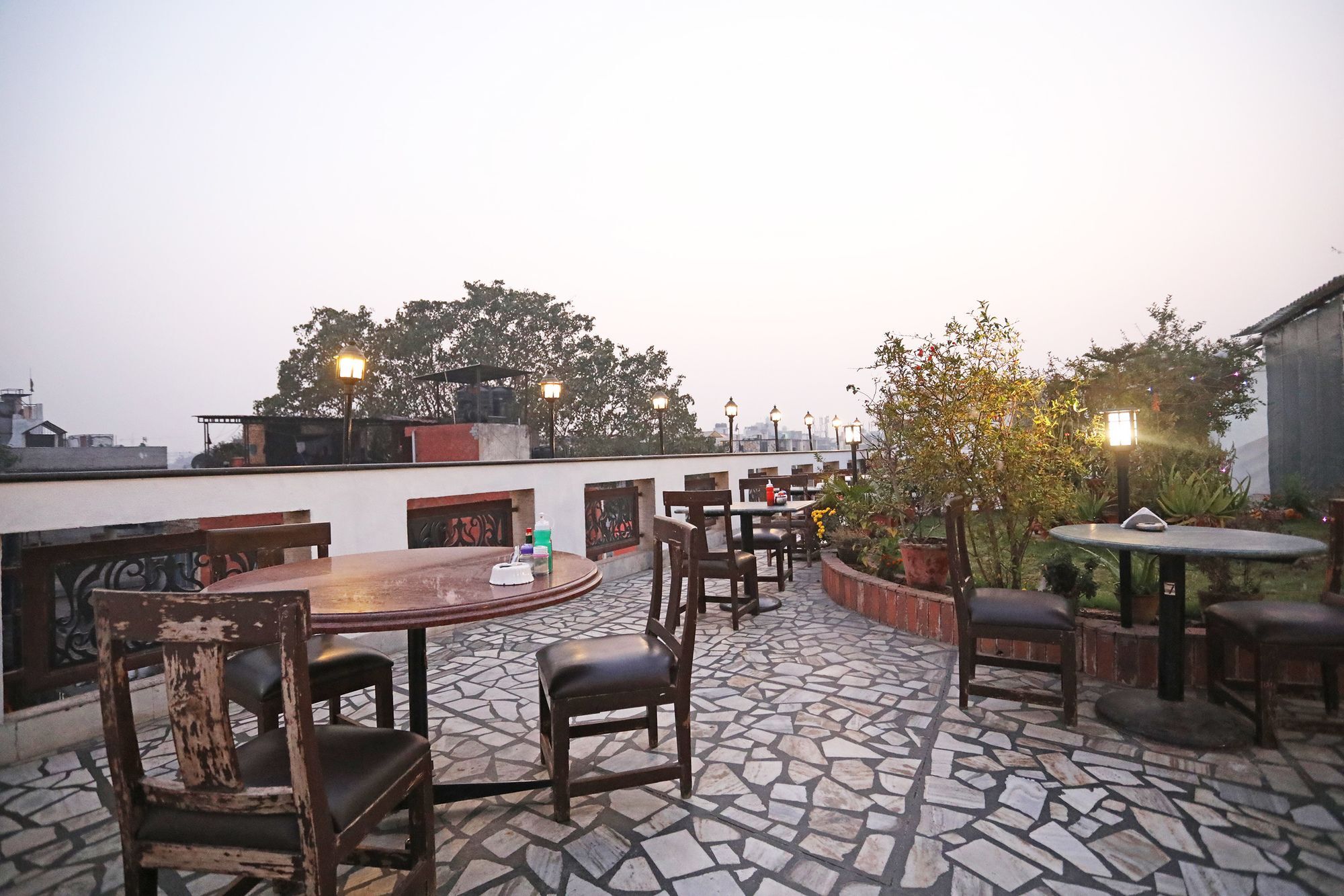 Capital O 10750 Hotel Vivek New Delhi Exterior foto